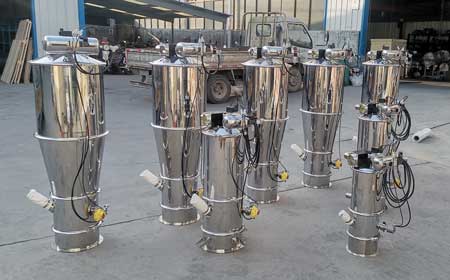 <font color='FFB92E'>ZKS-250、350-3、450-4真空上料機(jī)展示</font>